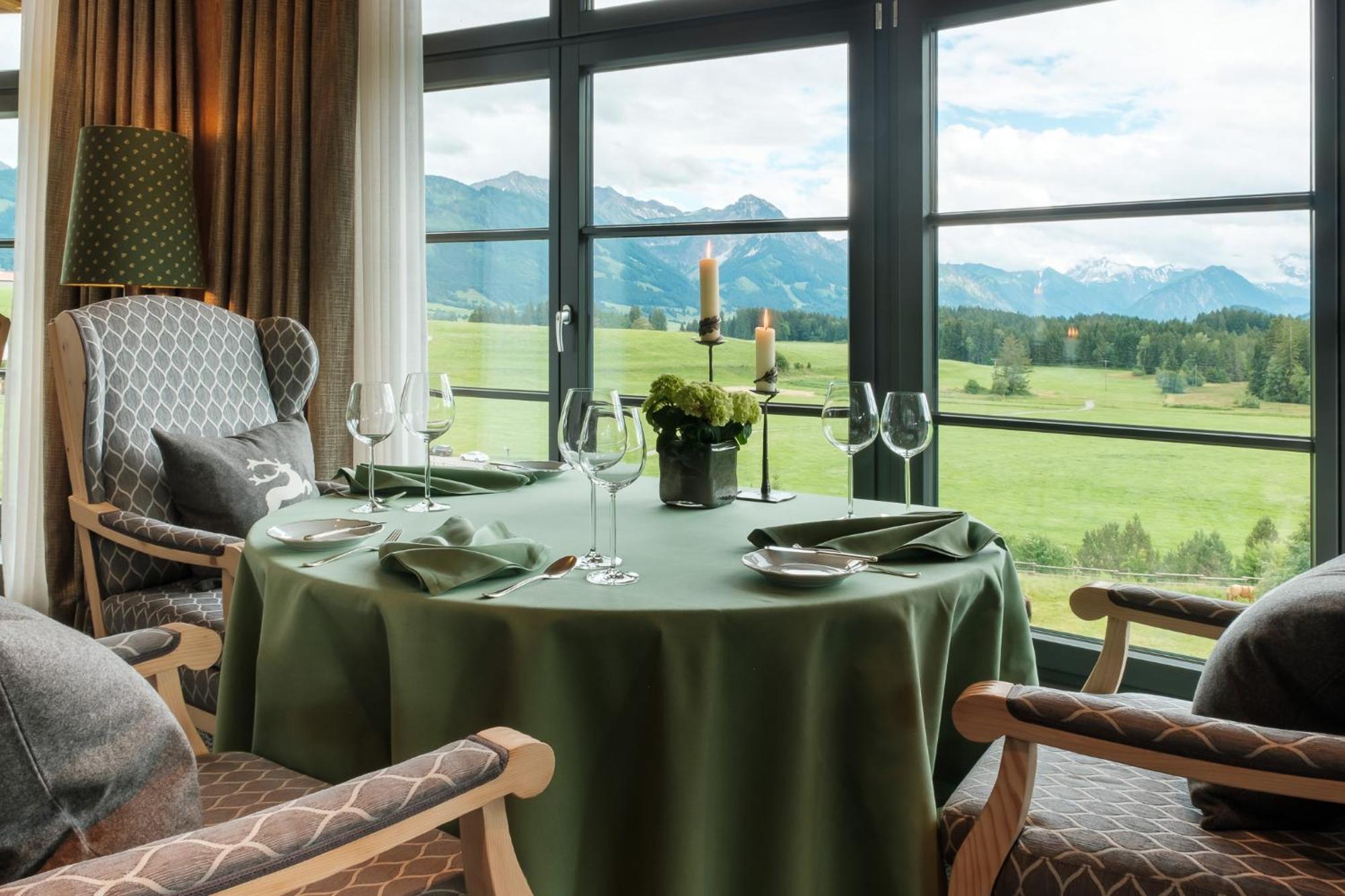Sonnenalp Resort 奥夫特尔施旺 外观 照片
